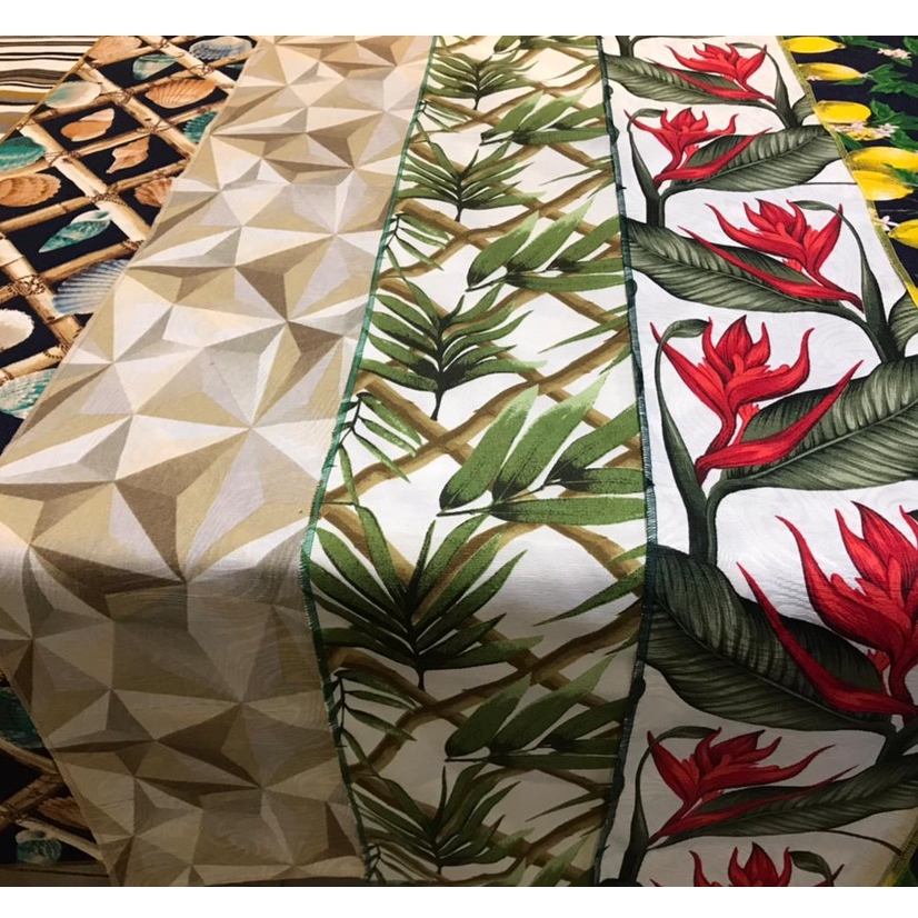 Trilho/Caminho de Mesa 2,10x0,40 Estampado Jacquard Acabamento Overloque/ Mesa Posta