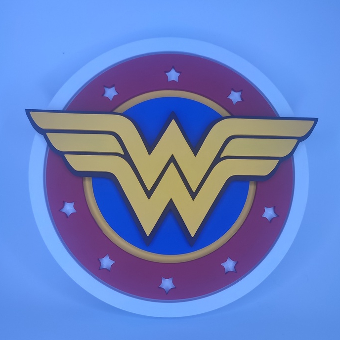 Home Decor - Emblema , Logotipo, Placa Decorativa, Plaquinha, Super Heróis - Mulher Maravilha