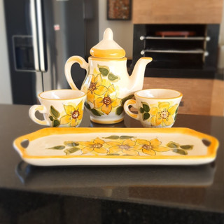 Jogo De Chá Café Decoração - Enfeite Cozinha - 4 Peças - Bule Xícara Travessa De Cerâmica