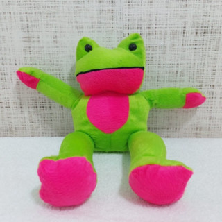 Sapo de Pelúcia 30cm