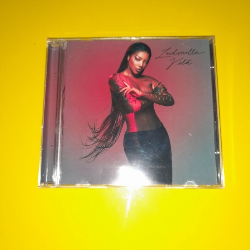 Cd Ludmilla Vilâ (3 faixas extras) Anitta. Luisa sonza. lexa