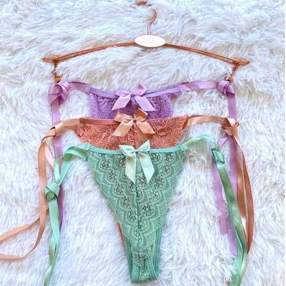 Kit de 5 Tangas de Amarrar Calcinha de Renda Sensual Regulável