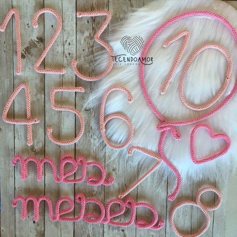 Kit Mesversario  Menina em Tricotin + Coração e Balão