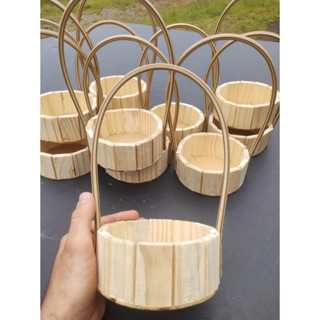 kit com 10 cesta fraldeira de madeira 13cm com alça de fibra sintética clara