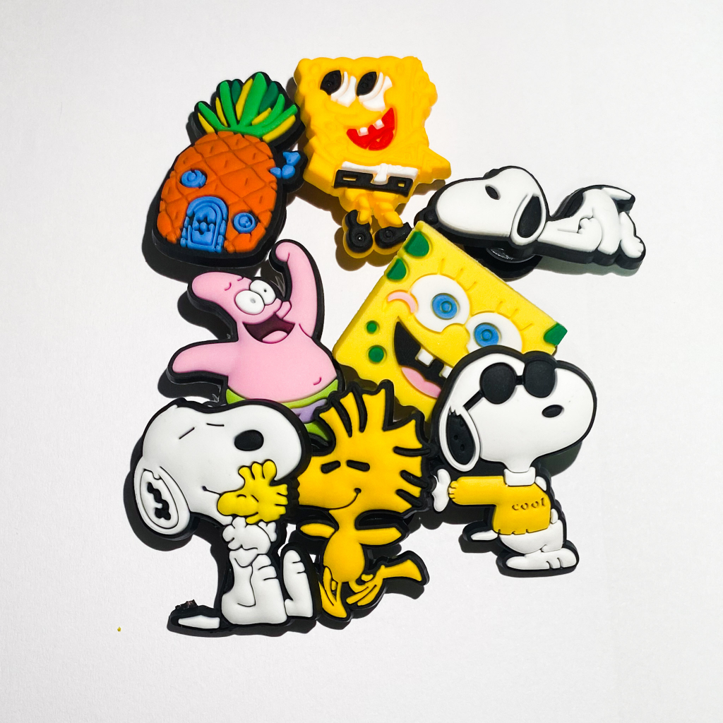 Pin / Jibbitz Snoopie e Bob Esponja para Crocs