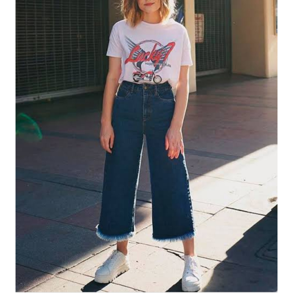 Calça Pantacur Jeans feminina Pantacourt Clara Rasgada