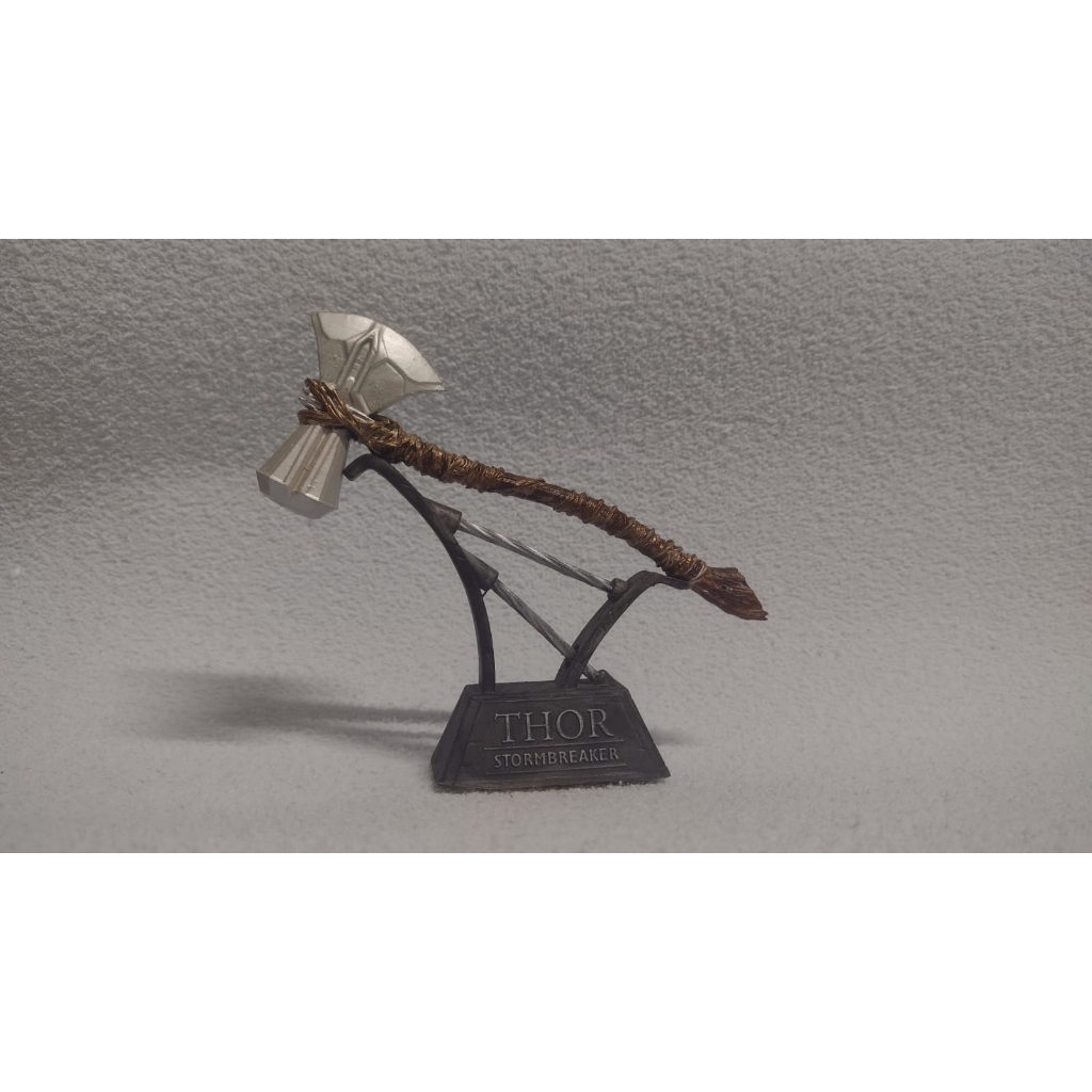 Miniatura Machado Do Thor