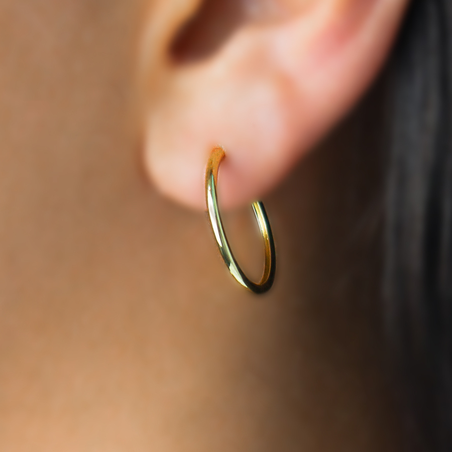 Brinco de Argola Lisa Média Banhada a Ouro 18k ou Prata