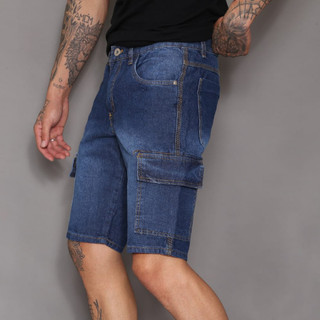 Bermuda Masculina Cargo Jeans Escura com bolso lateral