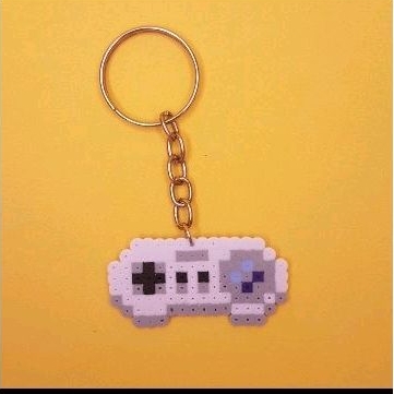 Chaveiro/ Ímã/ Pin/ Bottom Controle de SNES - Perler Beads / Hama Beads/ Pixel Art
