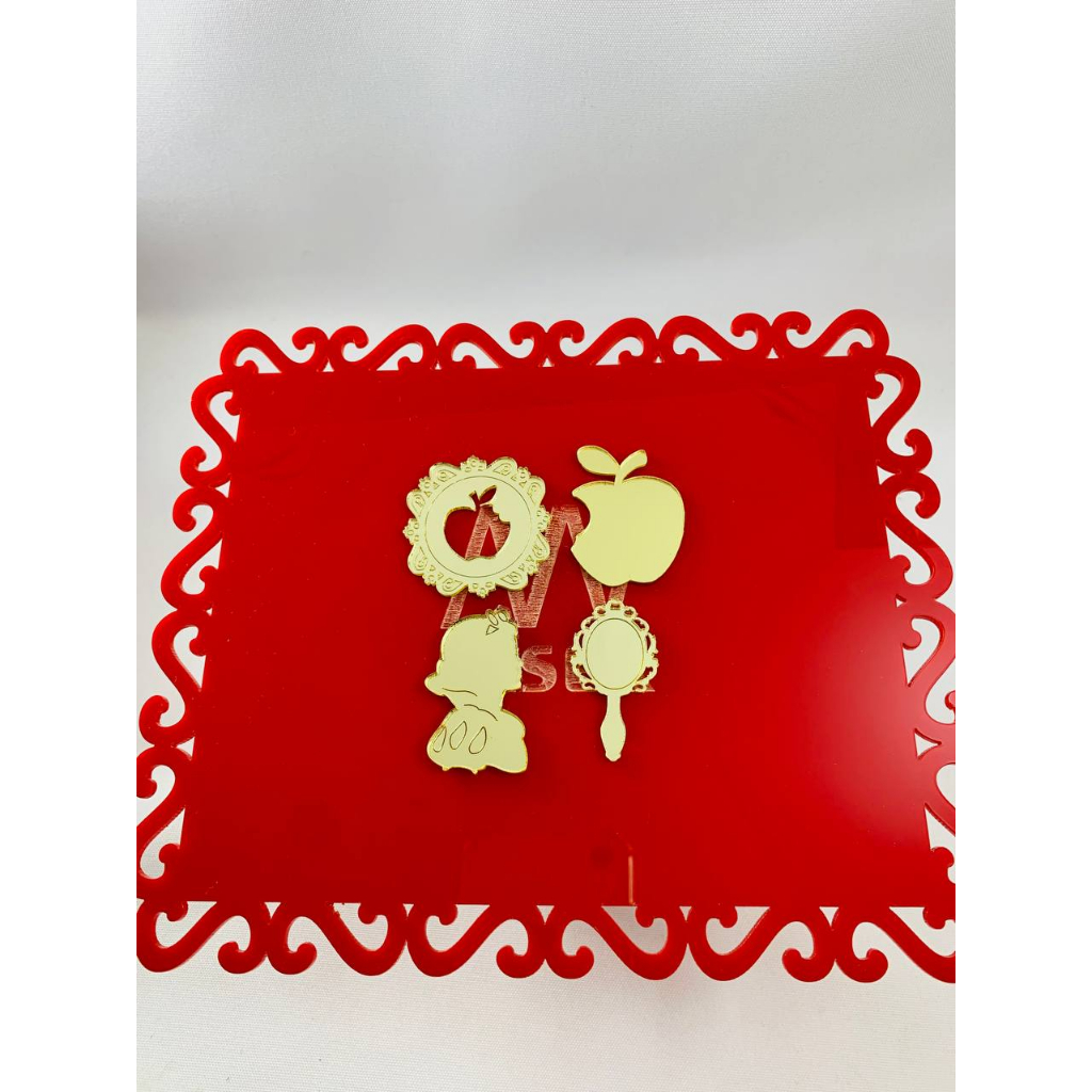 Aplique Branca de Neve Acrílico Espelhado - 4cm - Kit com 10 Und em Oferta na Shopee