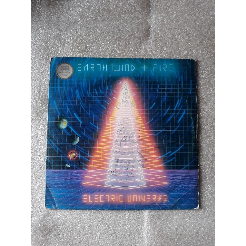 LP Earth,Wind & Fire - Electric Universe  1983