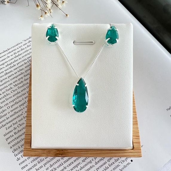 Colar e Brinco Gota Grande Esmeralda  A Prata 925 Antialérgico