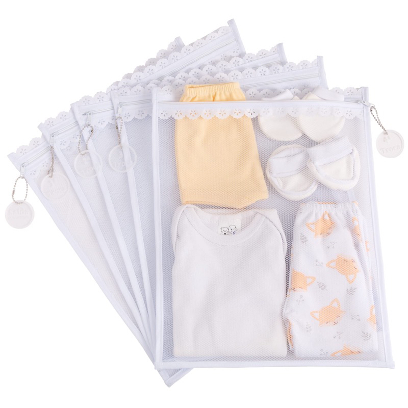 Kit c/ 5 Saquinhos Maternidade Organizadores para Bolsa Maternidade em TULE SUPER GROSSO + TAGS EM ACRÍLICO ( BRANCO )