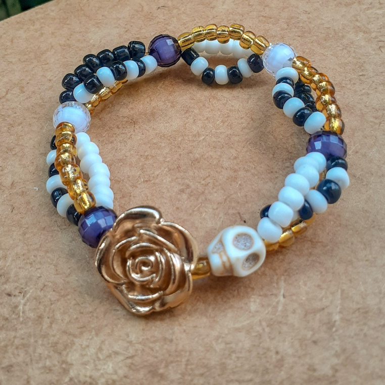 Pulseira Rosa Caveira Maria Padilha/Mulambo/Quitéria das Almas/Calunga Dama da Noite Umbanda e Candomblé 3 fios