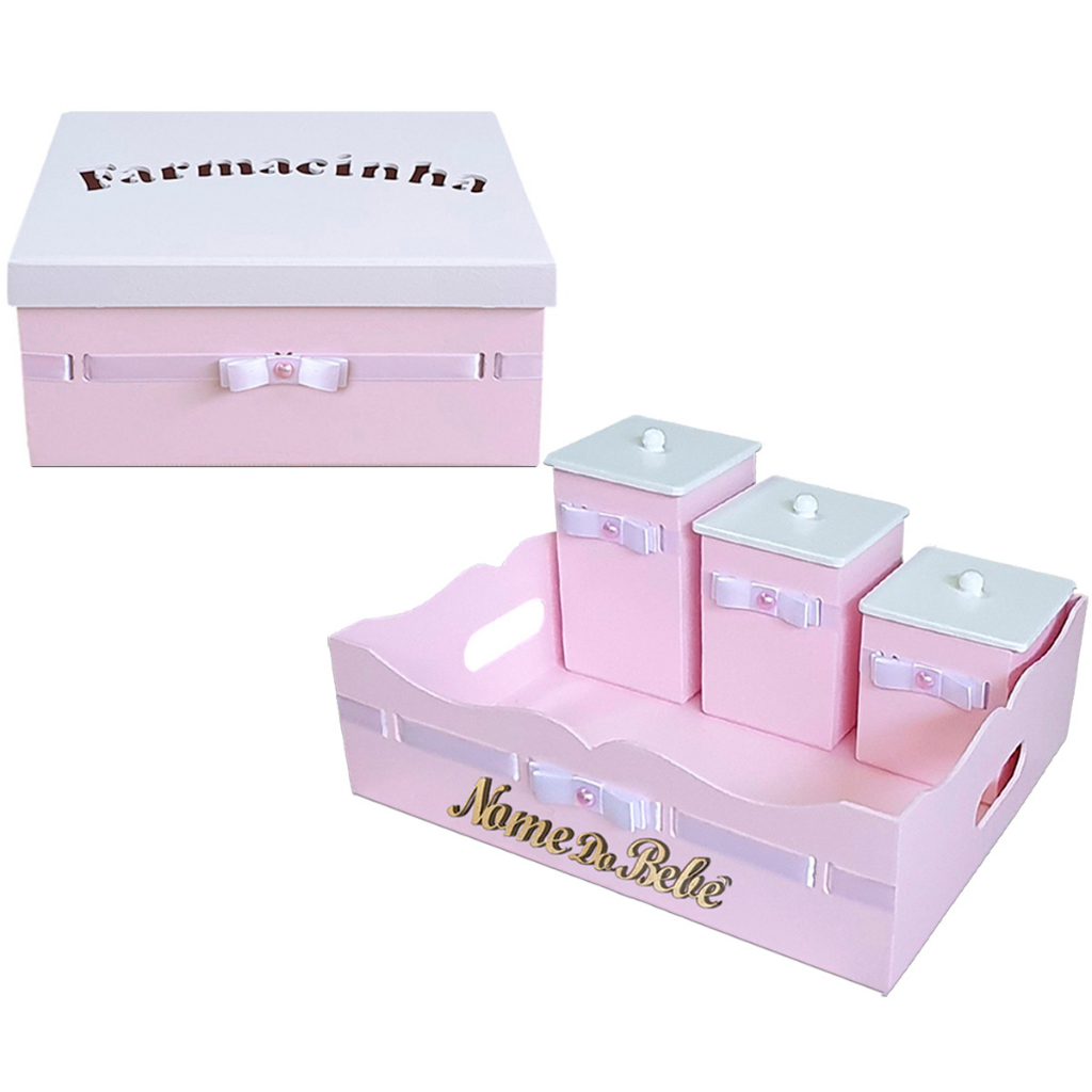 Cesta Kit Higiene com Farmacia na cor Rosa com Fita de CetIm branca.