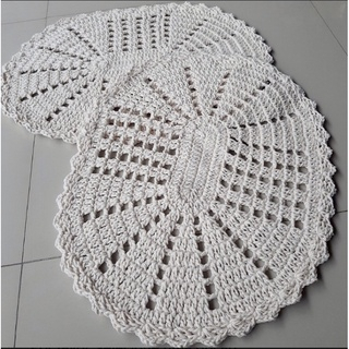 Parzinho de Crochê (2 Unidades) Modelo ARTESANAL 100% Algodão - Cru - Envio Imediato 50 x 40 oval - centro color