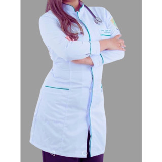jaleco feminino gola padre botão embutido tecido gabardine com punho de botão