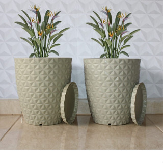Kit com Dois Vasos Decorativo Polietileno para Plantas Coluna Redonda Diamante N1 com Prato Coletor