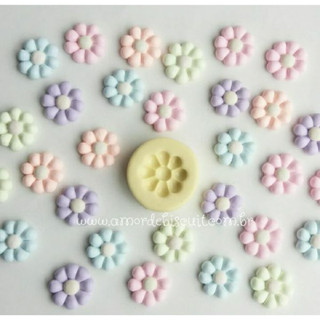 Molde de silicone AB122 Margarida gordinha P -  biscuit, apliques, enfeites, velas, resina, gesso, porcelana fria, sabonetes, bijuterias