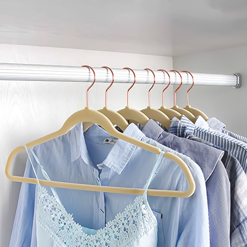 Kit 30 Cabides De Veludo Slim Antideslizante Ultrafinos Gancho Cobre