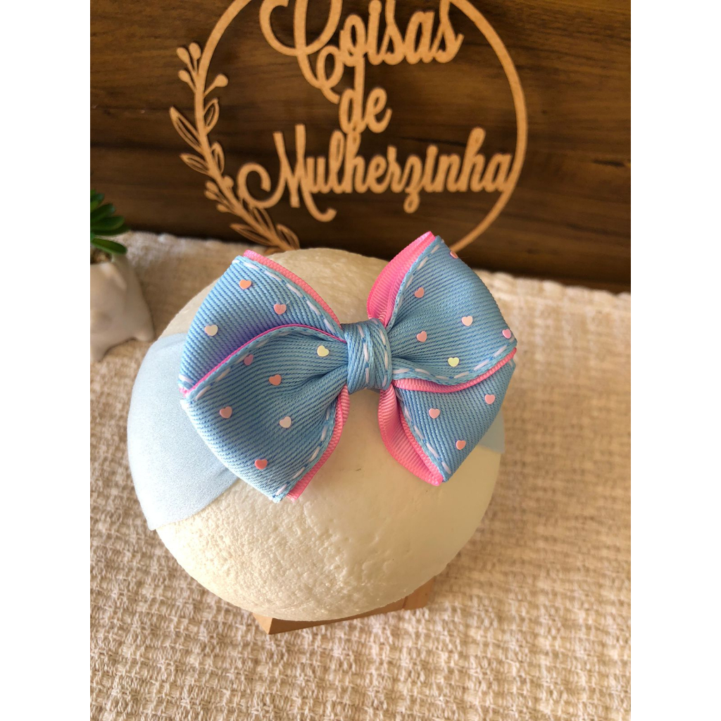 Faixinha de cabelo Laço Jeans com aplique forma de coração na meia de seda em Oferta na Shopee