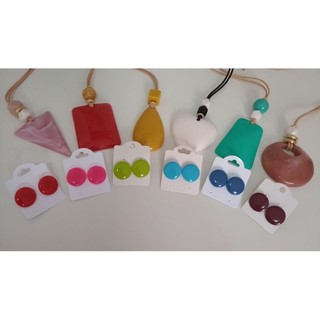 kit 4 colares maxi colar cores e modelos variados com 4 brincos botão moda despojada