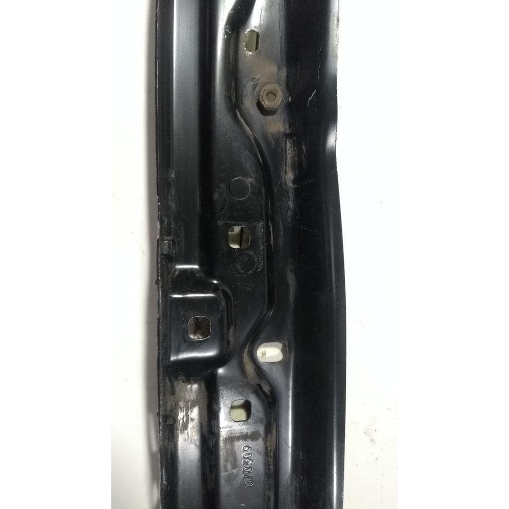 Travessa Superior Radiador Frontal Peugeot 207