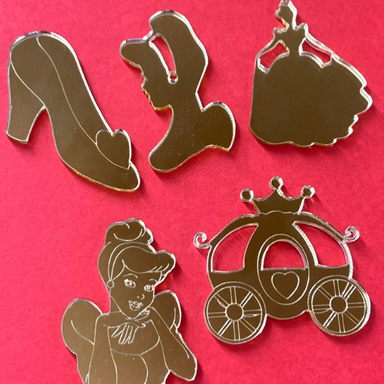 Aplique Acrílico Espelhado Princesa Disney Cinderela 4 cm - Para Personalizados e Lembrancinhas