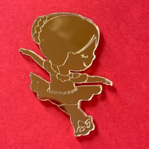 Aplique em Acrílico Dourado Espelhado Bailarina 4 cm - Para lembrancinha e artesanatos