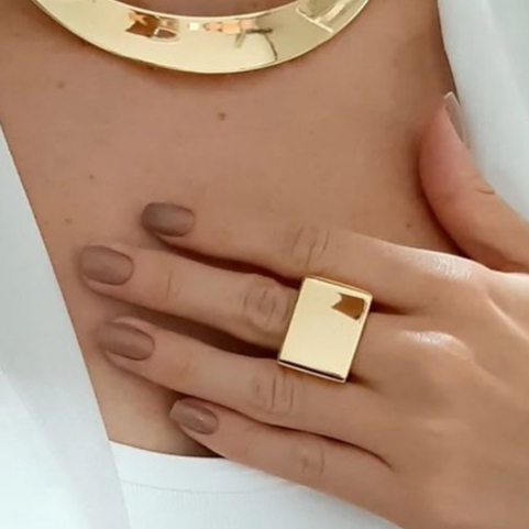 Anel Feminino Dourado Banhado A Ouro 18k Ou Prata Quadrado Romane Ajustável Luxo Folheado em Oferta na Shopee