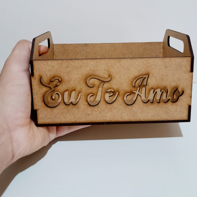 Kit 10 Caixotinhos 18x12x10 Modelo Eu Te Amo Vazado - Feliz Dia das Mâes - Dia dos Namorados - Pascoa - mini caixote Cestinha Cesta caixas de feira MDF - Presentes Datas Especiais Lembrancinha