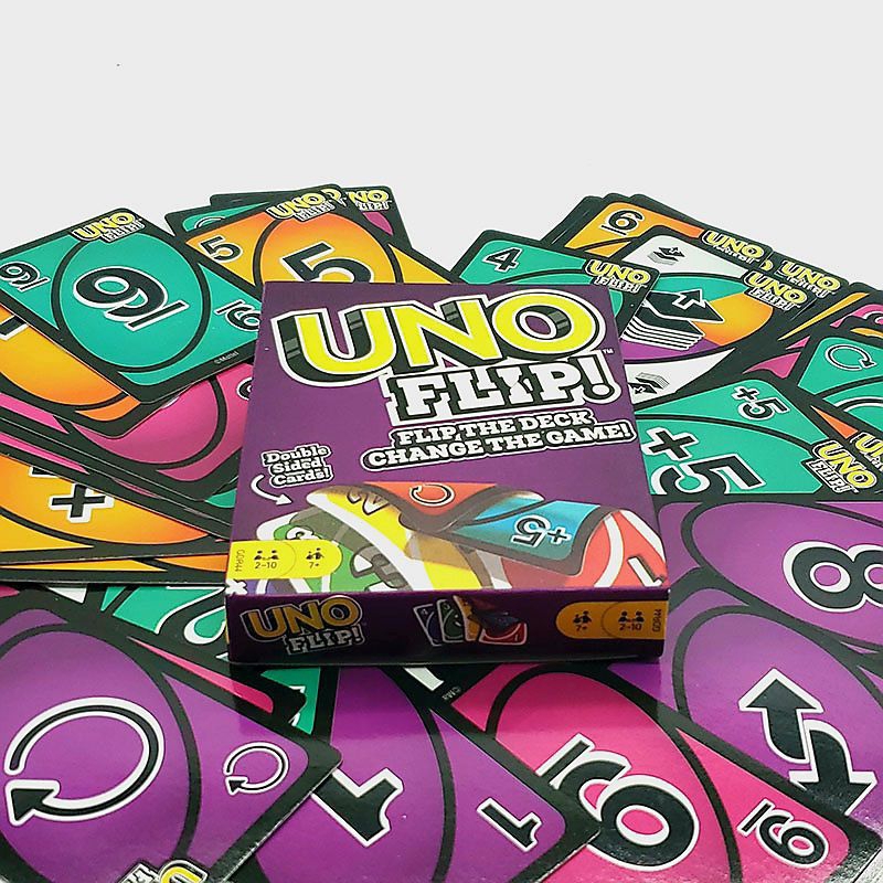 Compra online de UNO FLIP! O jogo de cartas da família, com 112 cartas, é  um ótimo presente para crianças de 7 anos ou mais