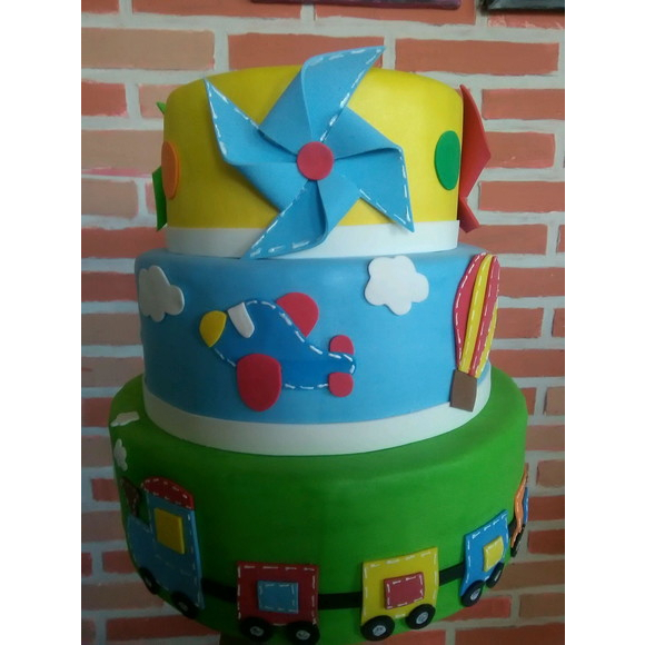 Bolo Fake Tema Brinquedos: Onde Comprar | BuscaProdutos