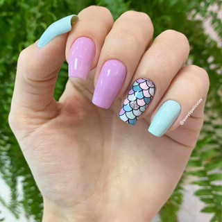 Adesivos de unhas estampa escama de sereia / Adesivos,películas,unhas,nails art,unhas decoradas,decoração de unha,unha delicada,cartela de unha,Queyti películas para unhas,não é adesivo 3d,não é artesanal