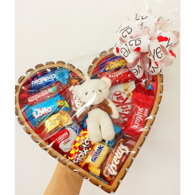 Cesta de Chocolate Coração MDF (Dia dos Namorados, Aniversário, Mães, Pais, Presente para Amigo, Amiga) em Oferta na Shopee
