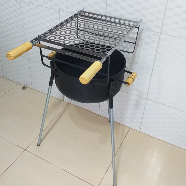 Churrasqueira a Carvão Botijão Completa Portátil Prática Com Grelha Em Inox Para Camping Pesca Apartamento Casa