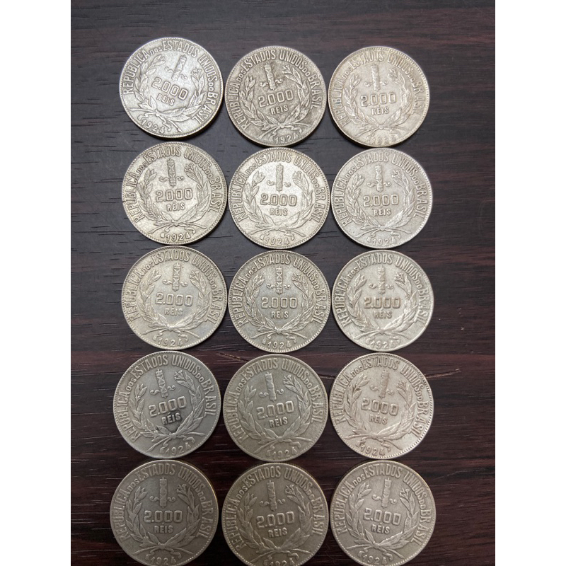 Moeda 2000 réis 1924 (mocinhas)Prata 500