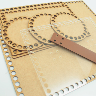 Base Crochê Mdf Fio De Malha Kit Higiene Bebê Tampa Acrílico Farmacinha em Oferta na Shopee