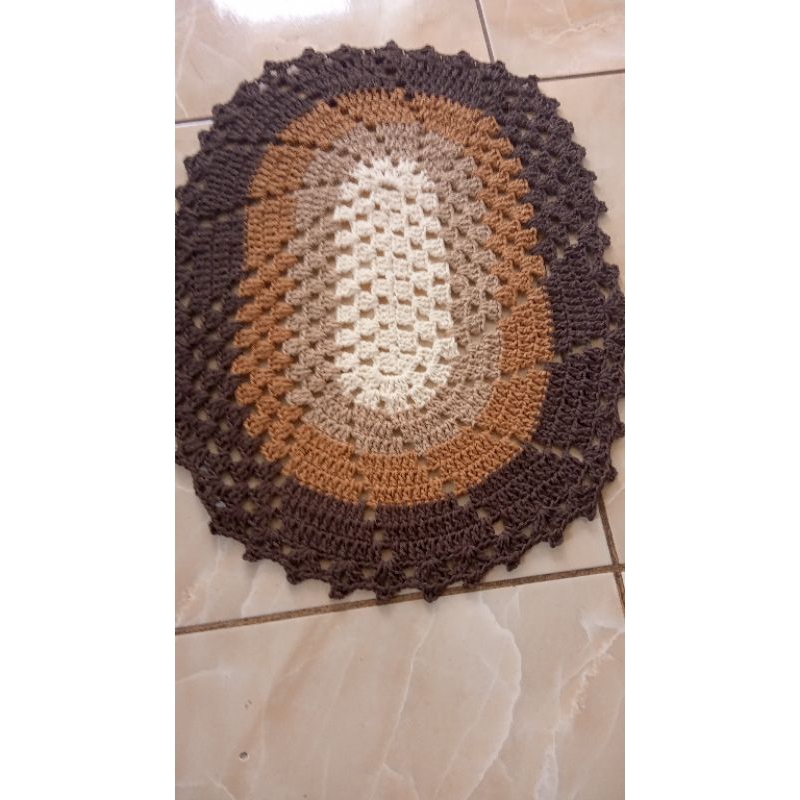 Tapete oval multiuso de crochê/tapete colorido/tapete candy color/tapete avulso para casa /tapete em degradê de cores