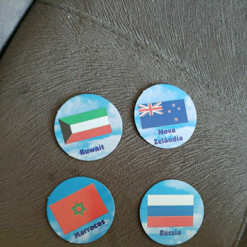 Lote com 4 Tazos Parmalat - Bandeiras