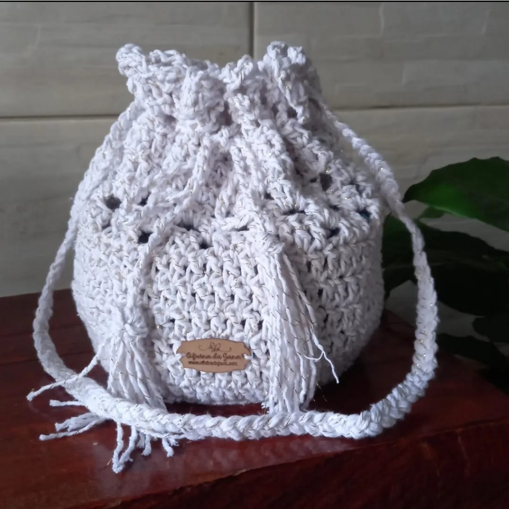 Bolsa Saco Transversal Crochê Crochet Várias Cores Brilho Dourado Pequena Média Praia Casual Moda