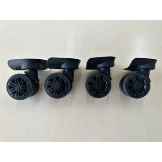 Rodinhas Duplas Giratórias Para Malas Com Rodas 360 Serve para todos os tamanhos de malas.