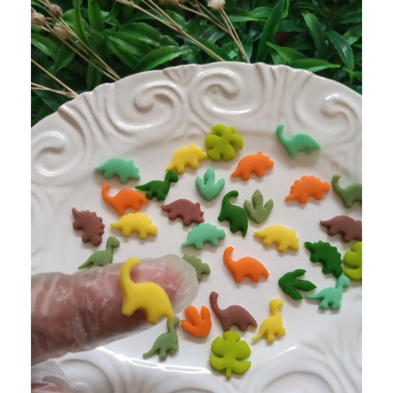 Promoção 50 ou 100 unidades Sprinkles Confeitos de açúcar Dinossauros variação paleta verde. em Oferta na Shopee