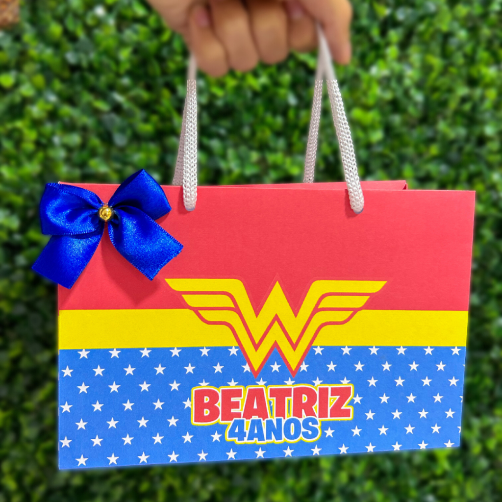 Sacolinha Surpresa Personalizada Mulher Maravilha | Lembrancinhas | Festa  | Aniversário
