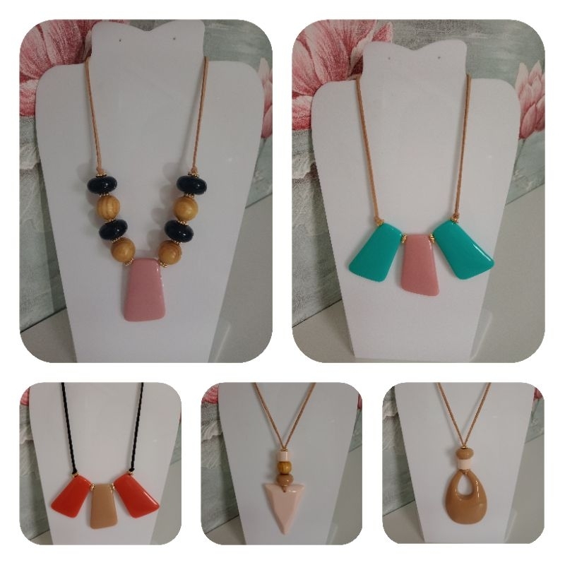 Colar Feminino maxi colar kit com 2 colares modelos e formatos diferente moda atual despojada