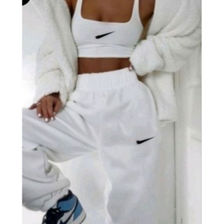 Conjunto Nk calça moletom e cropped