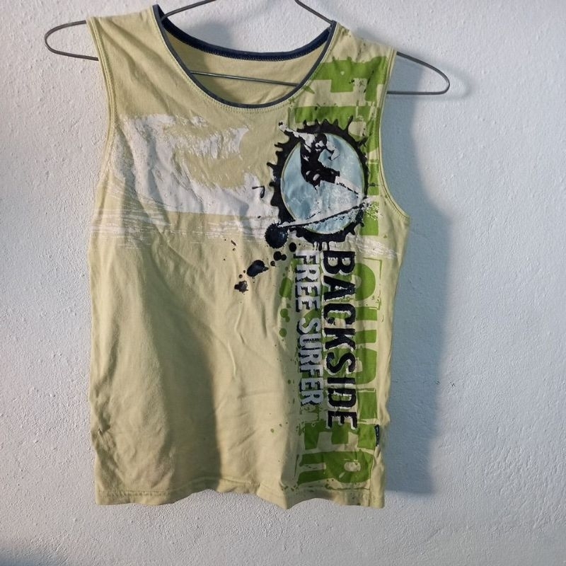 Camiseta verde usada infantil  tamanho 8
