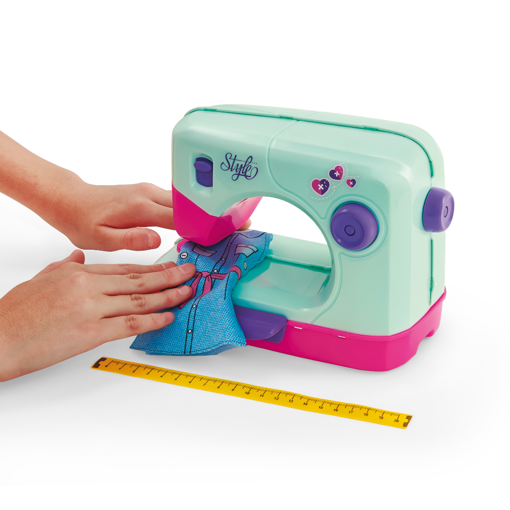 Máquina Costura Style Infantil Brinquedo Menina Acessórios Ateliê de costurar Roupinha de Boneca