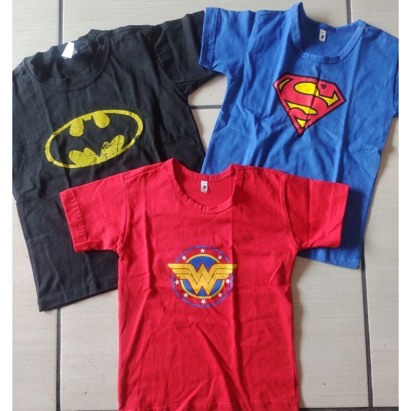 Camisa infantil personagem/camisa Batman,super homem, mulher maravilha